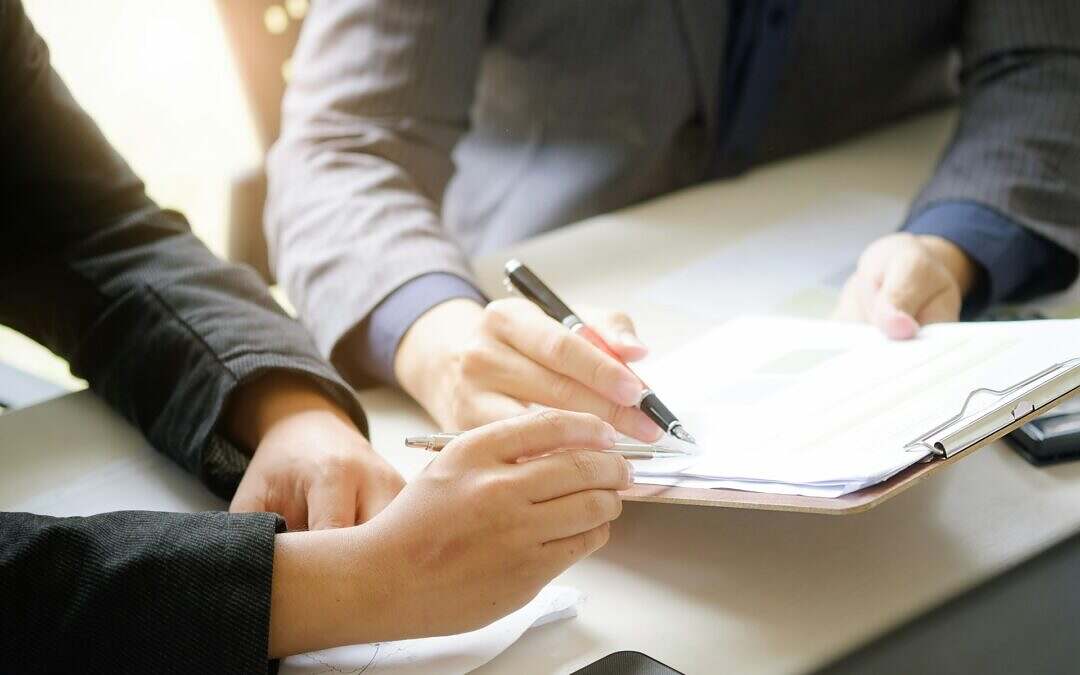 Signs That It’s Time to Review Medical Insurance for Business